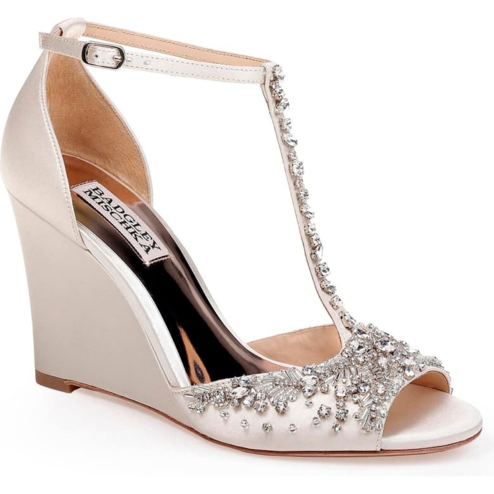 Badgley Mischka Sarah Wedge NWT